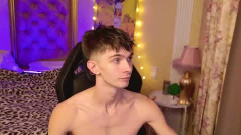 Jerry  online show from November 2025 10:22:02 PM