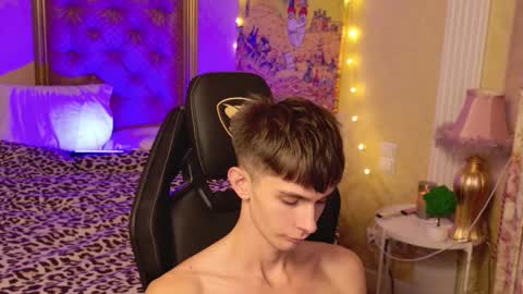 Jerry  online show from December 2025 02:17:02 AM