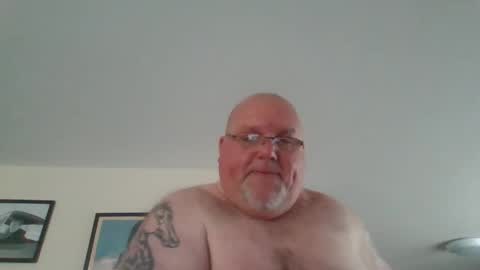 Snapshot of jerseyhammer01 chatting on February 2025 09:25:02 AM Harry online show from February 2025 09:25:02 AM