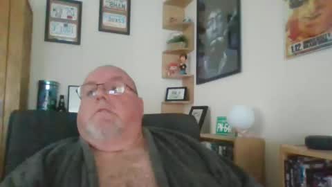 Snapshot of jerseyhammer01 chatting on February 2025 09:03:01 AM Harry online show from February 2025 09:03:01 AM