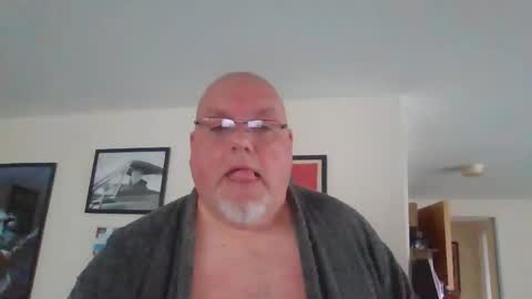 Snapshot of jerseyhammer01 chatting on October 2025 08:04:02 AM Harry online show from October 2025 08:04:02 AM