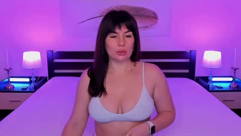 Snapshot of jes_leone chatting on February 2026 12:42:01 AM JESS online show from February 2026 12:42:01 AM