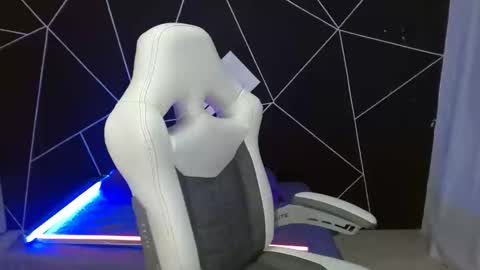 Snapshot of jesiclark chatting on January 2025 07:00:02 AM sofi online show from January 2025 07:00:02 AM