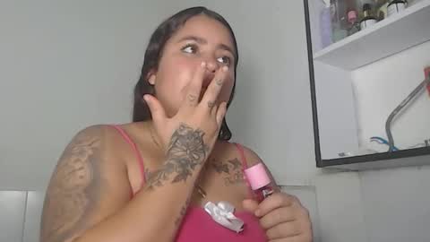 Snapshot of jess_beauty chatting on May 2026 12:23:02 PM jess beauty online show from May 2026 12:23:02 PM