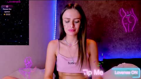 Jess online show from November 2025 10:32:02 PM