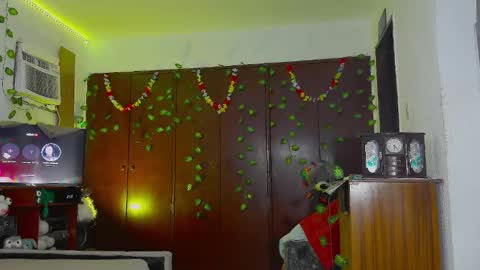 Snapshot of jess_sweett chatting on January 2026 07:27:02 PM Jessica online show from January 2026 07:27:02 PM