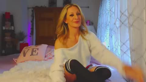 Jessabelle Diamond online show from February 2026 02:02:02 PM