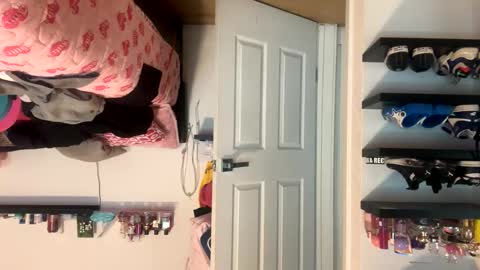 Hungjessy online show from May 2026 04:56:01 PM