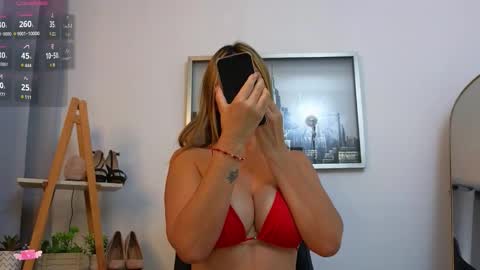 bella  adams online show from November 2025 10:07:01 AM