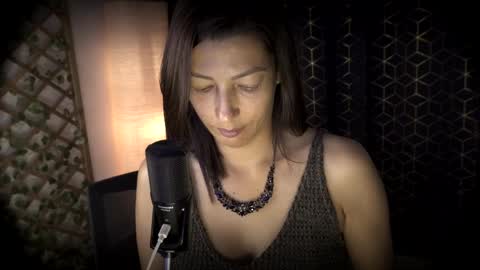 Jessica Gomez online show from April 2026 01:48:01 AM