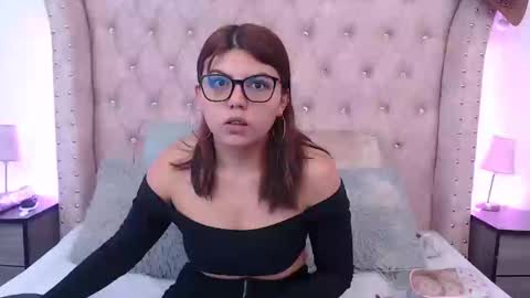 Snapshot of jessica_carter_ chatting on January 2025 05:15:01 PM Jessica online show from January 2025 05:15:01 PM