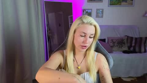 Snapshot of jessica_hanson chatting on December 2024 06:17:01 PM Jessy online show from December 2024 06:17:01 PM