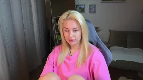 Snapshot of jessica_hanson chatting on February 2025 07:39:02 AM Jessy online show from February 2025 07:39:02 AM