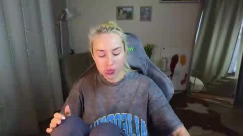 Snapshot of jessica_hanson chatting on February 2025 06:45:01 AM Jessy online show from February 2025 06:45:01 AM