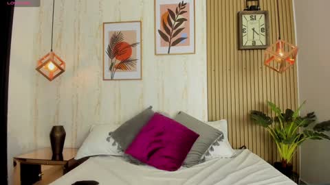 Jessica Pethersson  online show from December 2024 12:29:02 PM