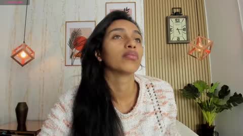 Jessica Pethersson  online show from December 2024 11:43:02 AM