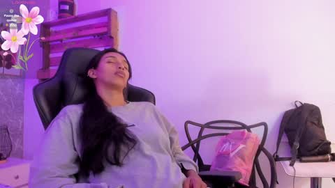 Jessica Pethersson  online show from January 2025 12:02:01 PM