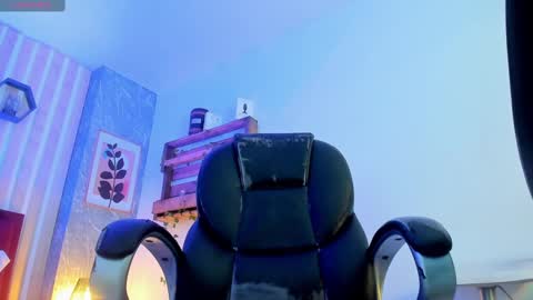 Jessica Pethersson  online show from February 2025 11:31:02 AM