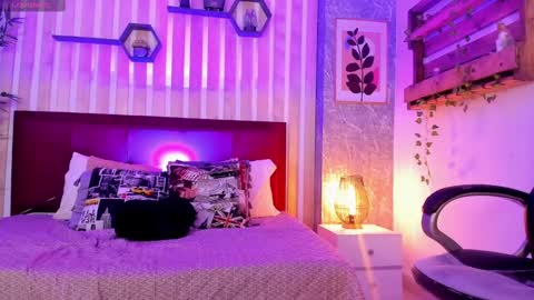 Jessica Pethersson  online show from February 2025 05:40:02 PM