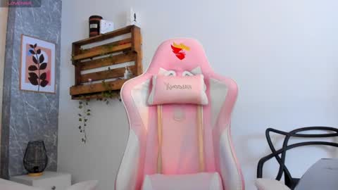 Jessica Pethersson  online show from February 2025 11:08:02 AM