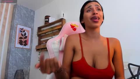 Jessica Pethersson  online show from February 2025 02:11:02 PM