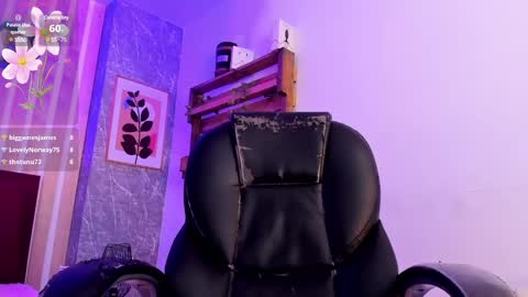 Jessica Pethersson  online show from March 2025 04:46:02 PM