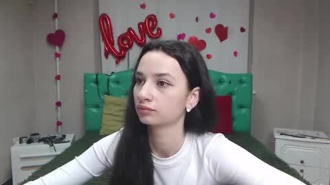 JessicaBreez online show from May 2026 05:02:01 AM