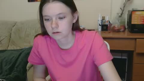 jessicaholland1 online show from May 2026 06:26:02 PM
