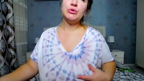 single mommy online show from October 2025 11:47:02 AM