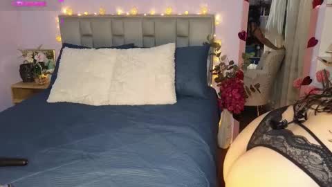 Sofia online show from March 2025 10:54:01 PM