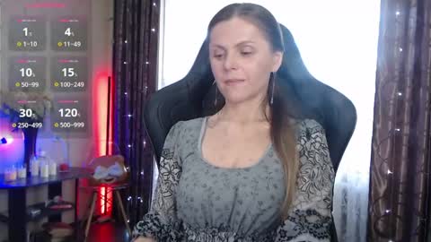 Snapshot of jessiemays chatting on May 2026 06:21:01 AM Jess online show from May 2026 06:21:01 AM