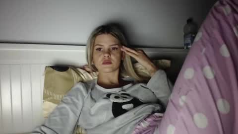 Snapshot of jessiexryan chatting on January 2026 03:43:01 AM jessieryan online show from January 2026 03:43:01 AM