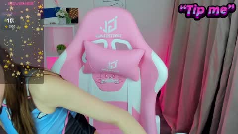 Jessie online show from December 2024 12:09:02 PM