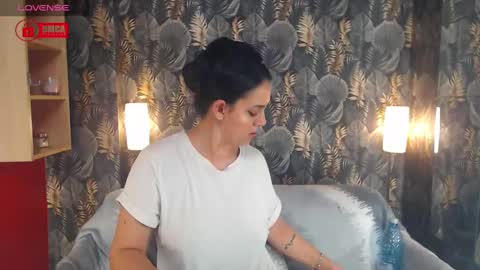 Snapshot of jessthewicked chatting on February 2025 09:39:02 PM JessTheWicked online show from February 2025 09:39:02 PM