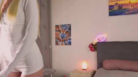 Jessy online show from April 2026 03:35:01 PM