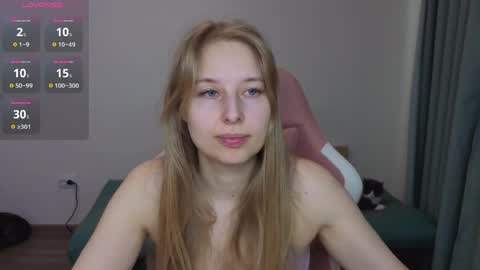 Snapshot of jessy_comely chatting on April 2026 12:11:02 PM Jessy online show from April 2026 12:11:02 PM