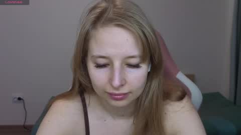 Snapshot of jessy_comely chatting on April 2026 10:21:02 AM Jessy online show from April 2026 10:21:02 AM
