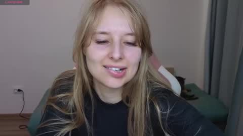 Snapshot of jessy_comely chatting on May 2026 12:11:02 PM Jessy online show from May 2026 12:11:02 PM
