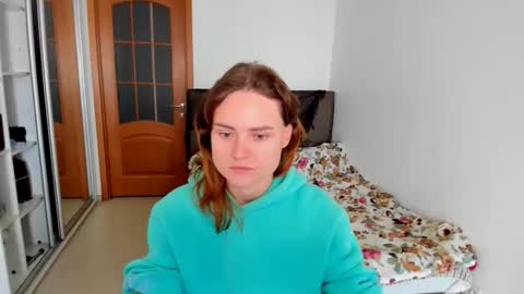 Snapshot of jessy_lil chatting on November 2025 11:09:02 AM Polina online show from November 2025 11:09:02 AM