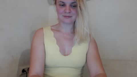 jessyangels online show from March 2026 07:42:01 PM