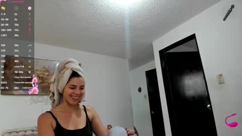 Snapshot of jessye_golden chatting on March 2025 12:55:01 PM jessye_golden online show from March 2025 12:55:01 PM