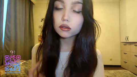 I am Gina ntmu Lets hit 10 Thumbs Up together online show from February 2026 04:52:01 AM