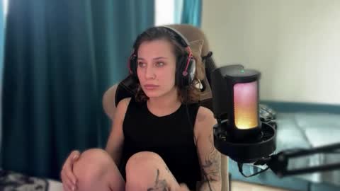 Alby online show from March 2026 11:33:01 PM