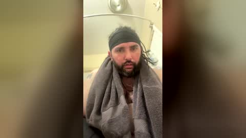 jetzfo0 online show from April 2026 12:23:01 PM