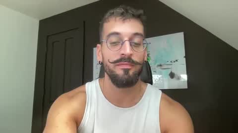 Snapshot of jeunemek00779042 chatting on September 2025 04:29:02 PM JEUNEMEK007 online show from September 2025 04:29:02 PM