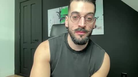 Snapshot of jeunemek00779042 chatting on December 2025 02:03:01 PM JEUNEMEK007 online show from December 2025 02:03:01 PM