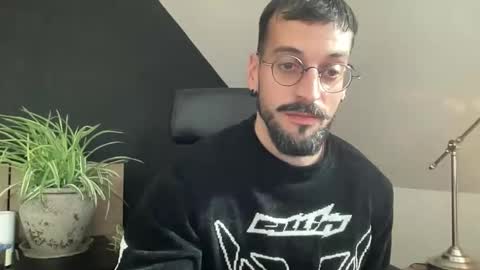 Snapshot of jeunemek00779042 chatting on February 2026 07:11:01 PM JEUNEMEK007 online show from February 2026 07:11:01 PM