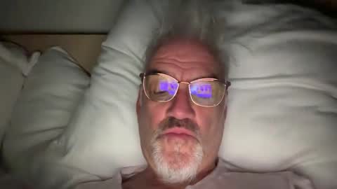 Snapshot of jewlronny chatting on December 2024 06:44:01 AM jewlronny online show from December 2024 06:44:01 AM