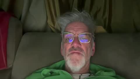 Snapshot of jewlronny chatting on December 2024 10:02:02 PM jewlronny online show from December 2024 10:02:02 PM