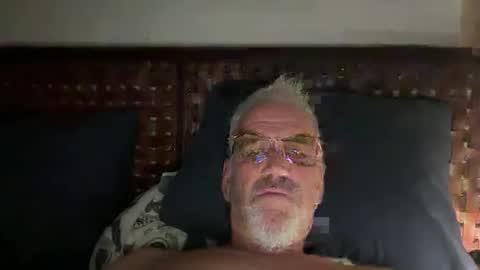 Snapshot of jewlronny chatting on October 2025 09:00:02 PM jewlronny online show from October 2025 09:00:02 PM